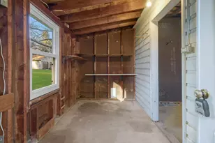 6532 Blue Church Rd S, Coopersburg, PA 18036 - Photo 32