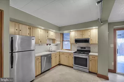 815 W Gordon Street, Allentown, PA 18102 - Photo 2