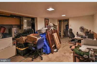 459 N Oswego Street, Allentown, PA 18109 - Photo 40