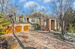 845 Mallard Dr, Whitehall, PA 18052 - Photo 1