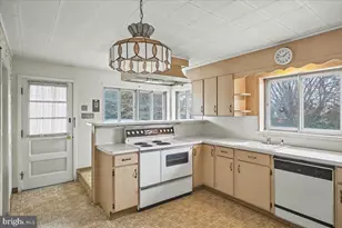 620 S Muhlenberg St, Allentown, PA 18104 - Photo 10