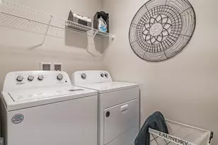 1071 Meadowlark Dr, Fogelsville, PA 18051 - Photo 20