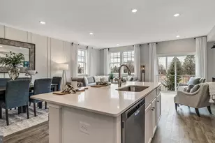 1071 Meadowlark Dr, Fogelsville, PA 18051 - Photo 1