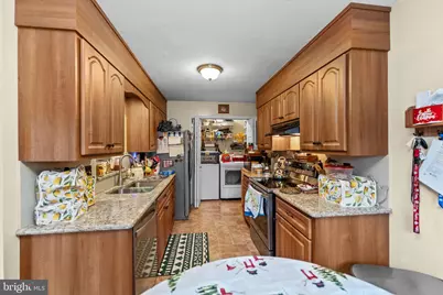 826 E Wayne Avenue, Allentown, PA 18103 - Photo 14