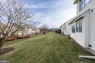 319 Surrey Pl, Macungie, PA 18062 - Photo 32