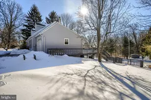 4356 Lotus Ln, Coopersburg, PA 18036 - Photo 4