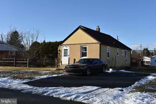 2637 Helen St, Allentown, PA 18104 - Photo 28