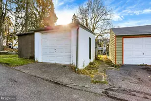 2307 S 5th St, Allentown, PA 18103 - Photo 20