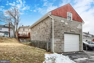 547 Broad St, Emmaus, PA 18049 - Photo 34