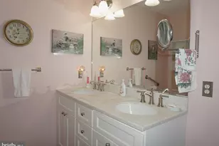 6099 Timber Knoll Dr, Macungie, PA 18062 - Photo 8