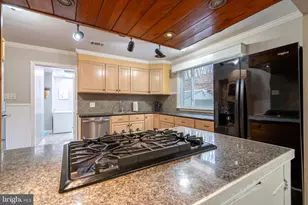 6951 Yeakels Mill Rd, Zionsville, PA 18092 - Photo 14