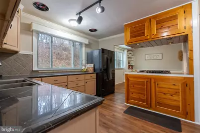 6951 Yeakels Mill Road, Zionsville, PA 18092 - Photo 20