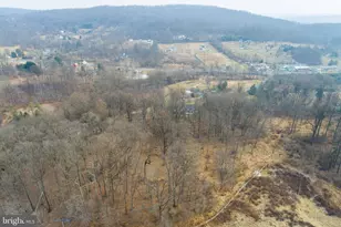 6951 Yeakels Mill Rd, Zionsville, PA 18092 - Photo 82