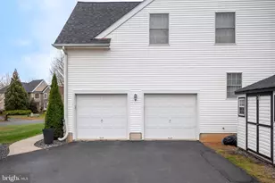 5046 W Saucon Ave, Center Valley, PA 18034 - Photo 8