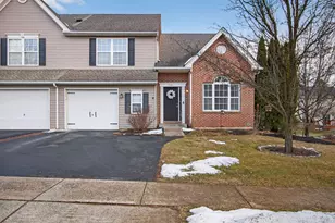 1525 Cambridge Dr, Macungie, PA 18062 - Photo 1