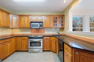 6129 Beverly Hills Rd, Coopersburg, PA 18036 - Photo 14