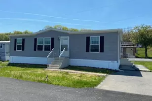 10104 Fernwood Ln, Breinigsville, PA 18031 - Photo 1