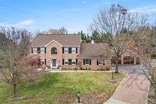 6335 Red Fox Ct, Coopersburg, PA 18036 - Photo 1