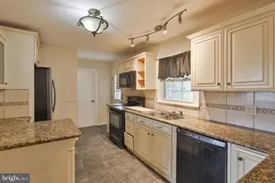 210 S 16th St, Emmaus, PA 18049 - Photo 18