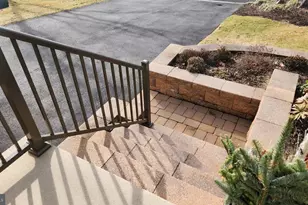 1989 Pierce Dr, Whitehall, PA 18052 - Photo 4