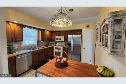 1989 Pierce Drive, Whitehall, PA 18052 - Photo 10