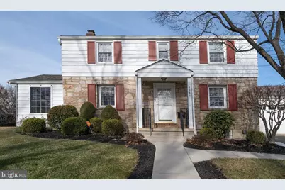 1848 Ridgelawn Avenue, Bethlehem, PA 18018 - Photo 2
