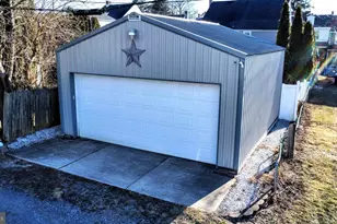 324 Walnut St, Catasauqua, PA 18032 - Photo 22