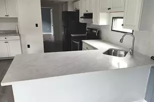 1021 Aspen St, Laurys Station, PA 18059 - Photo 8