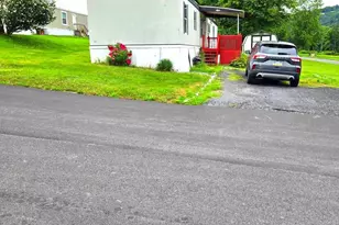 1021 Aspen St, Laurys Station, PA 18059 - Photo 4