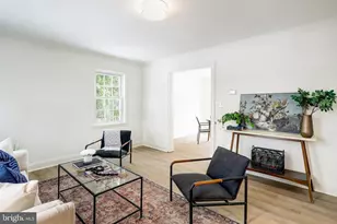 7908 Woodsbluff Run, Fogelsville, PA 18051 - Photo 4