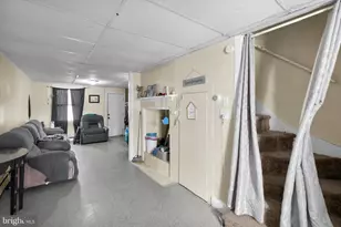 318 N 7th St, Allentown, PA 18102 - Photo 22