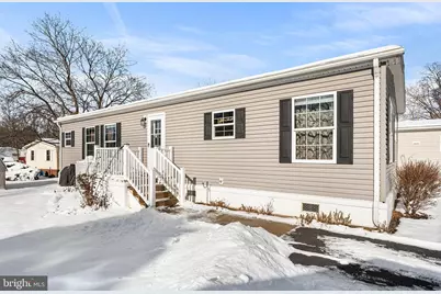 8754 Breinig Run Circle, Breinigsville, PA 18031 - Photo 2