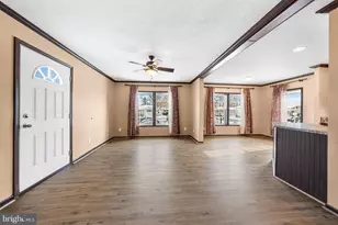 8754 Breinig Run Cir, Breinigsville, PA 18031 - Photo 4