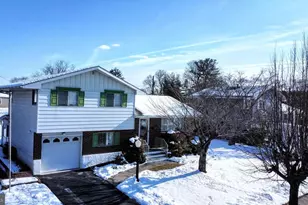 107 S 10th St, Coplay, PA 18037 - Photo 4