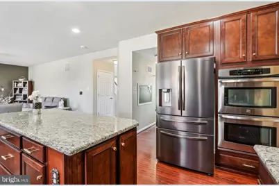 955 Yorkshire Drive, Breinigsville, PA 18031 - Photo 10