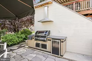 955 Yorkshire Dr, Breinigsville, PA 18031 - Photo 64