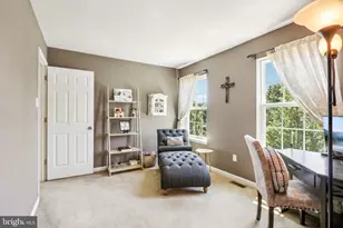 955 Yorkshire Dr, Breinigsville, PA 18031 - Photo 42