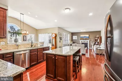 955 Yorkshire Drive, Breinigsville, PA 18031 - Photo 18