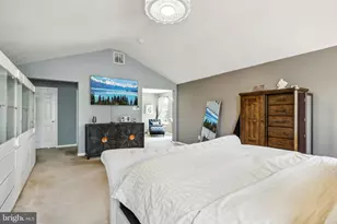 955 Yorkshire Dr, Breinigsville, PA 18031 - Photo 38