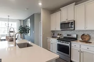 1440 Silk Run, Breinigsville, PA 18031 - Photo 10