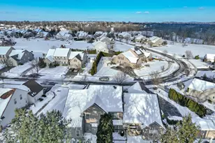 2073 Rolling Meadow Dr, Macungie, PA 18062 - Photo 34