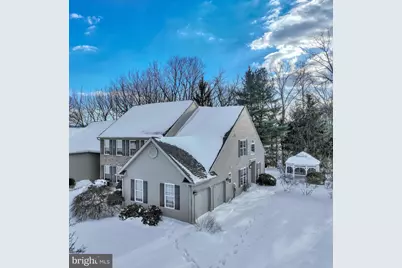 2073 Rolling Meadow Drive, Macungie, PA 18062 - Photo 2