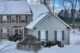 2073 Rolling Meadow Dr, Macungie, PA 18062 - Photo 28