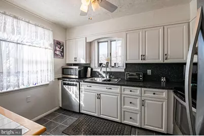 727 S 11th Street, Allentown, PA 18103 - Photo 4