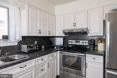 727 S 11th Street, Allentown, PA 18103 - Photo 12