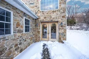 2568 Pike Ave, Coopersburg, PA 18036 - Photo 2