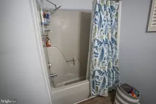 8600 Delong Dr, Slatington, PA 18080 - Photo 40