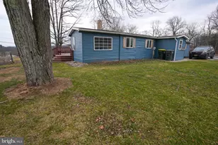 8600 Delong Dr, Slatington, PA 18080 - Photo 4
