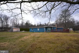 8600 Delong Dr, Slatington, PA 18080 - Photo 2