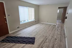 2463 S Lumber St, Allentown, PA 18102 - Photo 8